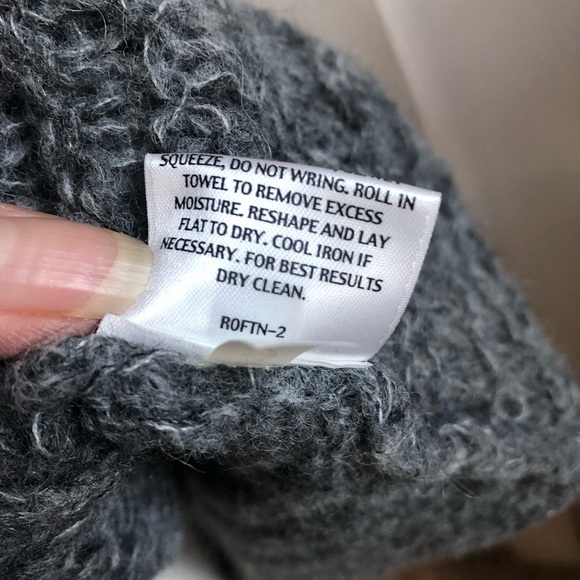 Super soft Eileen Fisher cardigan NWOT - Picture 5 of 6